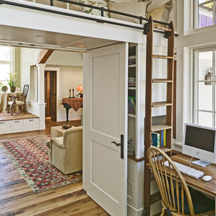 Example of a classic home office design in San Francisco
