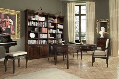 メルボルンにある高級な巨大なトラディショナルスタイルのおしゃれなホームオフィス・書斎の写真