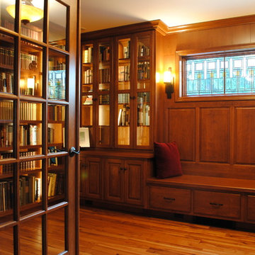 Traditional Akron, Ohio Area Library