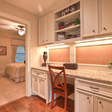 Traditional Home Office