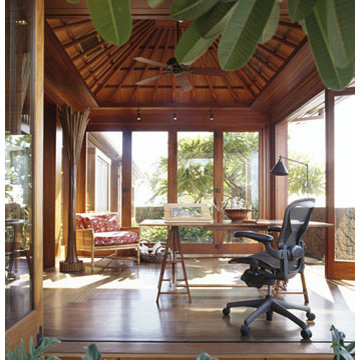 Tropical Home Office