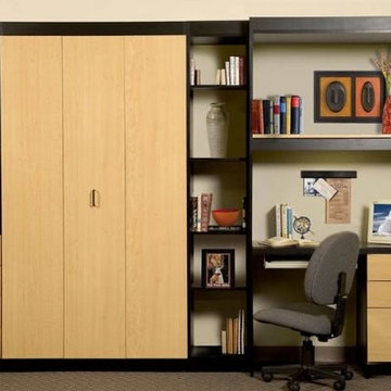 Twin panel bed and small office... Pefect for a teenager!