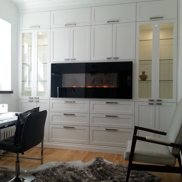 Wall unit with fireplace