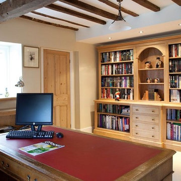Welburn Traditional Home Office