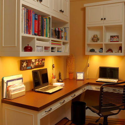 Inspiration for a timeless built-in desk home office remodel in New York