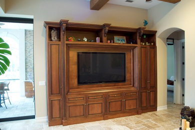 Home theater - traditional home theater idea in Tampa