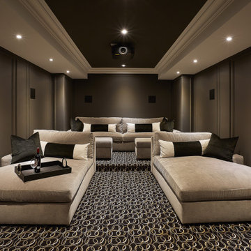 Oakville Classic - Relaxing Spaces