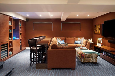 Home theater - traditional home theater idea in Montreal