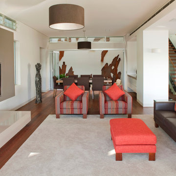 Family Theater & Lounge