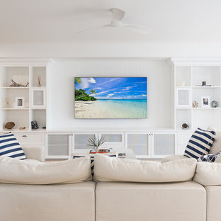 Design ideas for a beach style home theatre in Gold Coast - Tweed.