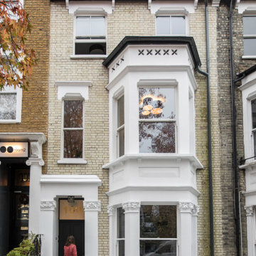 100 Hammersmith Grove - Basement Apartment