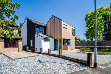 This is an example of a contemporary house exterior in Cambridgeshire.