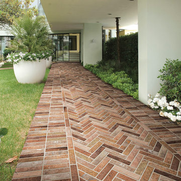 Bristol Red Brick - Exterior Path