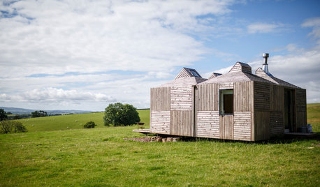 British Houzz: A Teeny Home Built on a Scottish Sheep Farm