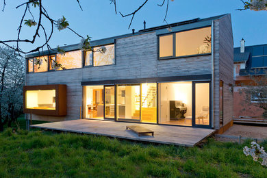 Contemporary house exterior in London.