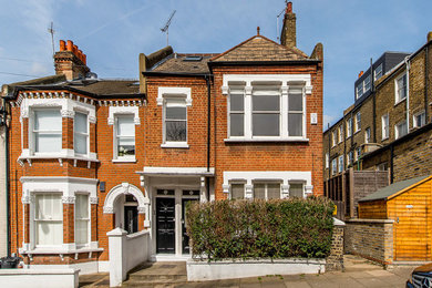 This is an example of a classic house exterior in London.