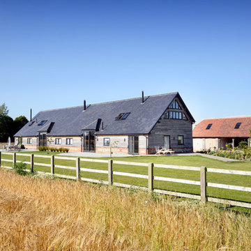 Contemporary barn conversion in Wiltshire