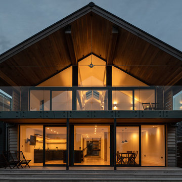 Contemporary Beach Front Home, West Sussex