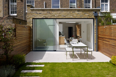 Photo of a contemporary house exterior in London.