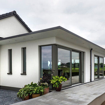 Contemporary Extension to 60's Bungalow