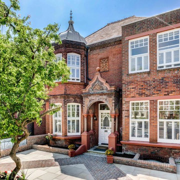 Detached Victorian Double Fronted House in Brighton - Estate Agency