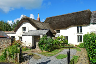 Inspiration for a medium sized traditional two floor house exterior in Devon.