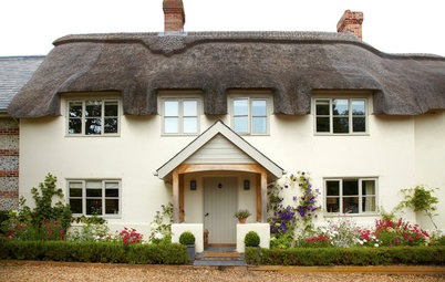 Houzz Tour: A Country Cottage Merges Traditional and Contemporary Style