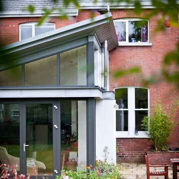 Edwardian house reunited with garden by remodelling internal spaces and addition
