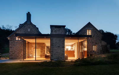 Houzz Tour: A Contemporary Retreat on a British Moor