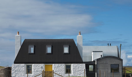 Houzz Tour: An Island Cottage Built of Stone and Steel