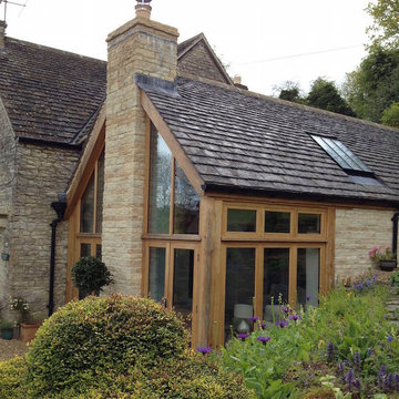 oak and glass extension to house in cotswolds