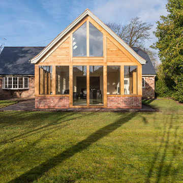 Oak frame adds a new dimension to a bungalow