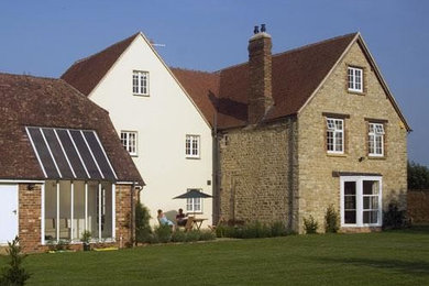 Photo of a traditional house exterior in Oxfordshire.