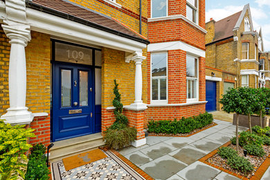 This is an example of a classic house exterior in London.
