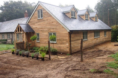 Photo of a rustic house exterior in Hampshire.