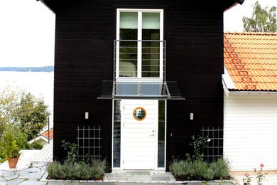 Medium sized scandinavian house exterior in Stockholm.