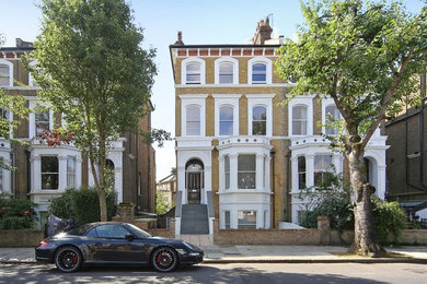 Contemporary house exterior in London.