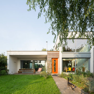 Stommel Haus Troisdorf - Contemporary Timber House