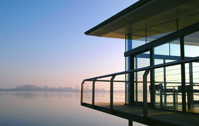 Houzz Tour: A Tiny Waterfront Lake House With a Big View