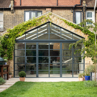 Triple external steel doors with triangular fix