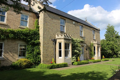 Traditional exterior home idea in Cambridgeshire