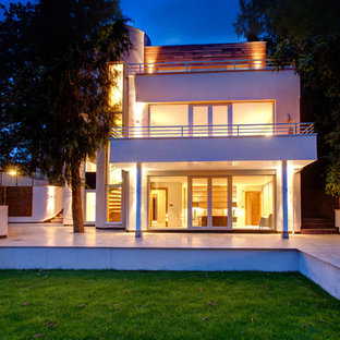 Photo of a modern house exterior in Other.