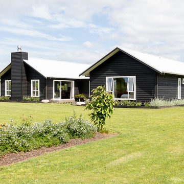 Contemporary Omaga Flats House
