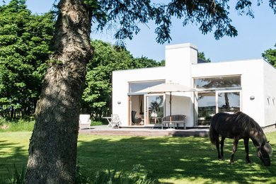 extension of a villa in the countryside