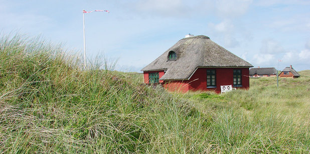 Landstil Hus & facade by Tækkefirmaet Karsten V. Hansen