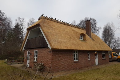 Stråtag, Trelde næs, skorstene i tagflade, kvist og sammentækning Nyt/gammelt