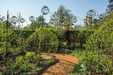 アンジェにあるコンテンポラリースタイルのおしゃれな庭の写真