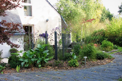 Réalisation d'un jardin champêtre.