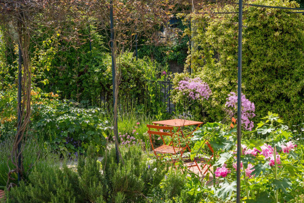 Modern Garten by Opus Paysage