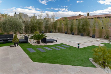 Contemporary garden in Marseille.